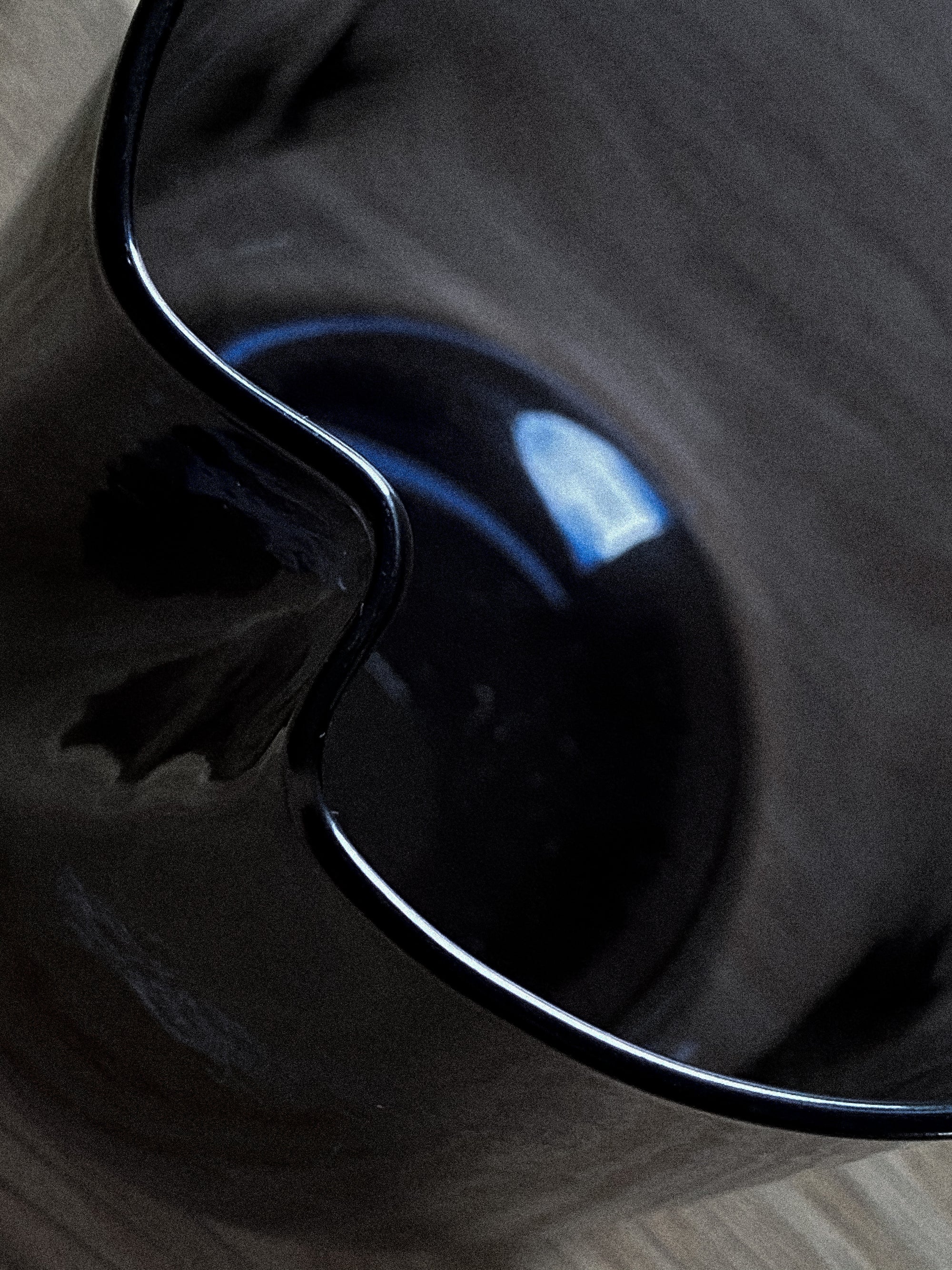 Dusk Candle - Black Wax 240g